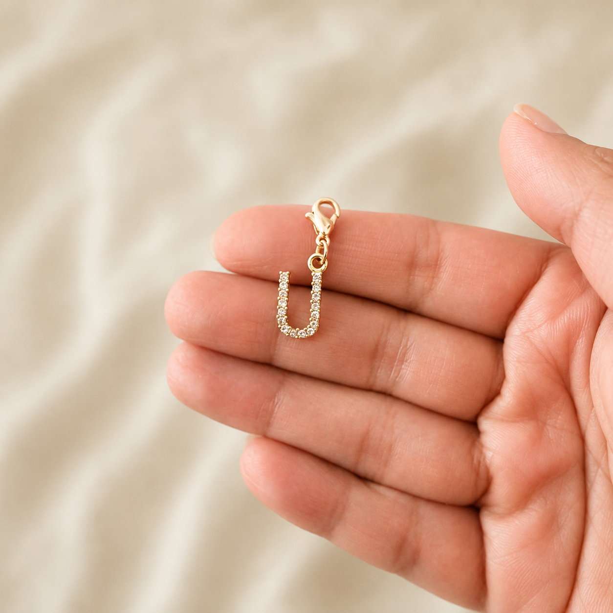 U Initial Charm - Sparkle