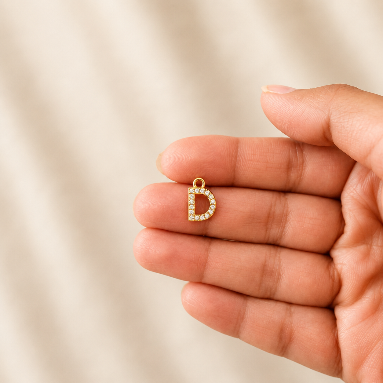 D Initial Charm - Sparkle