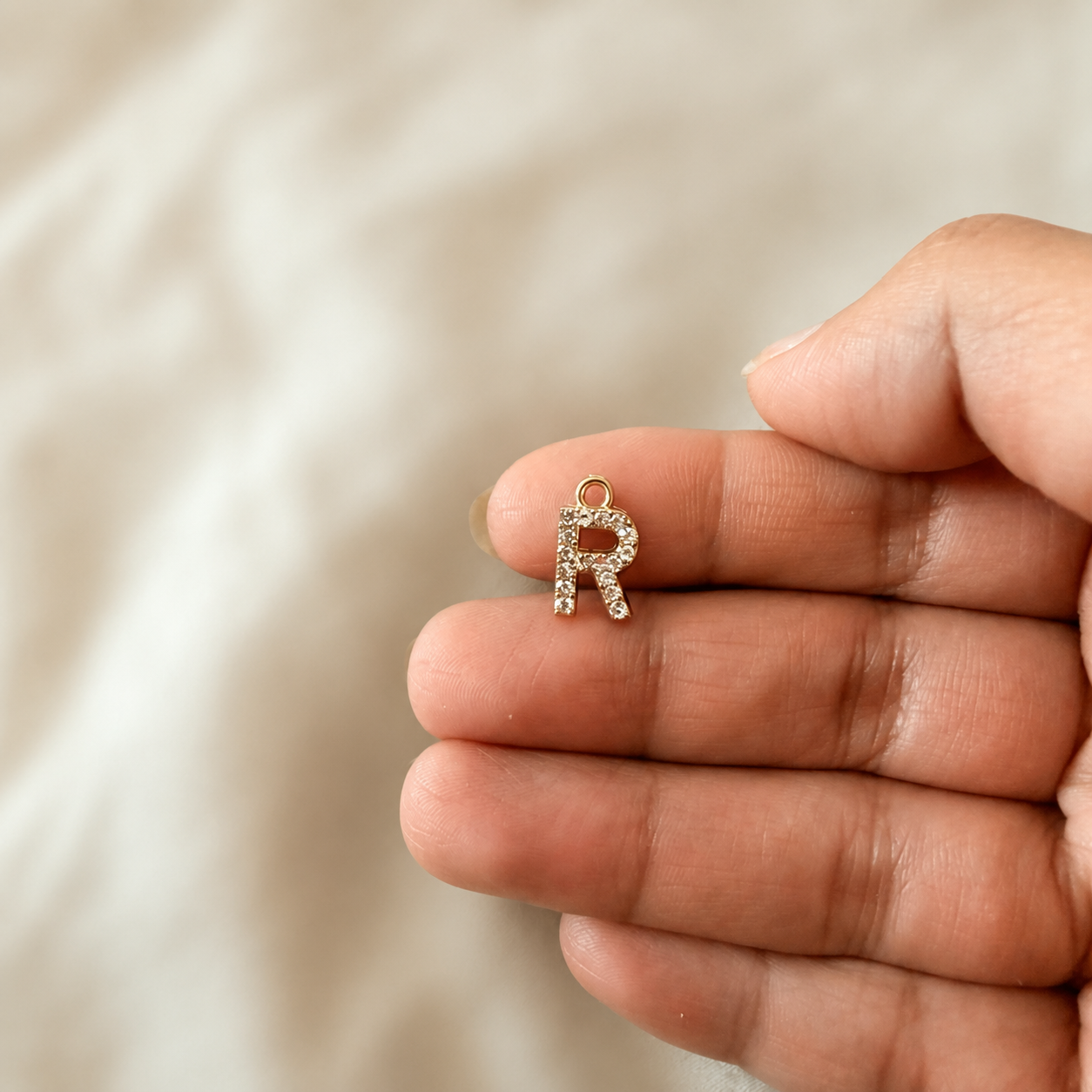 R Initial Charm - Sparkle