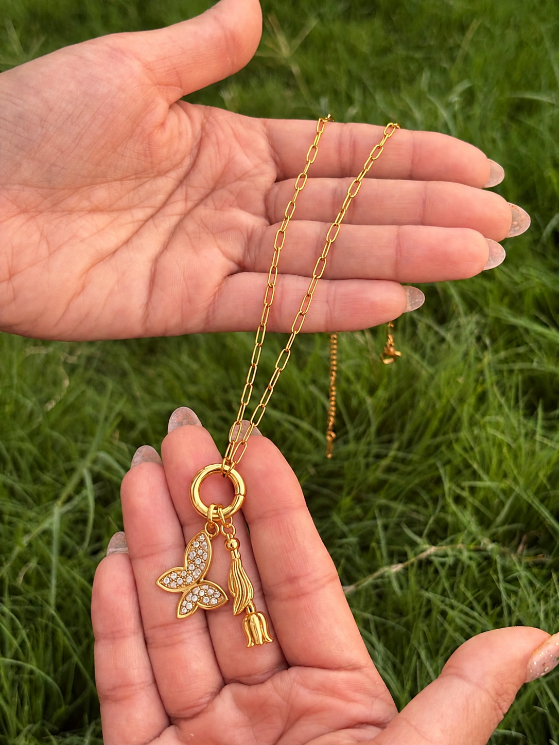 Flutter & Flow Necklace