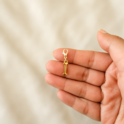 I Initial Charm - Gold Standard
