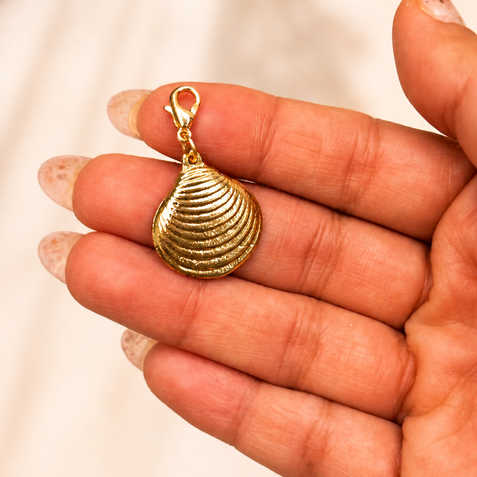 Shell Cove Charm