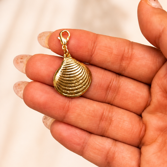 Shell Cove Charm