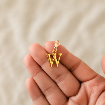 W Initial Charm - Gold Standard