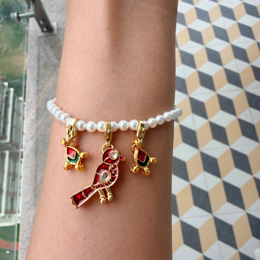 Manik Charm